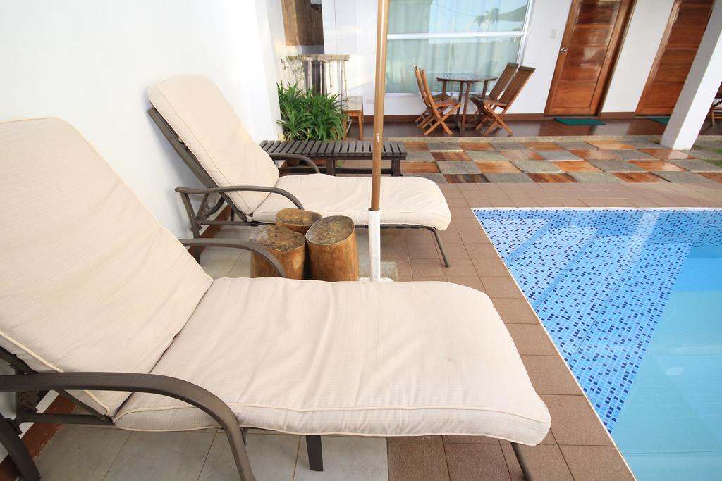 Bluewaves Westcliff Villa Balabag  Exterior photo