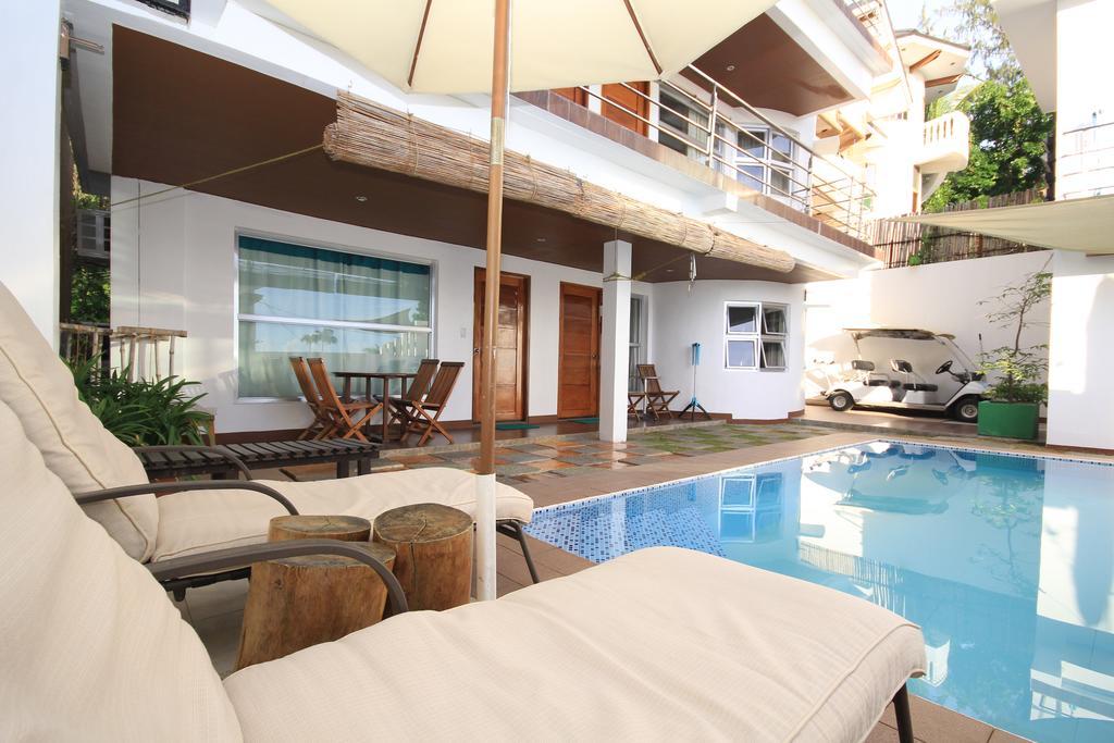 Bluewaves Westcliff Villa Balabag  Exterior photo